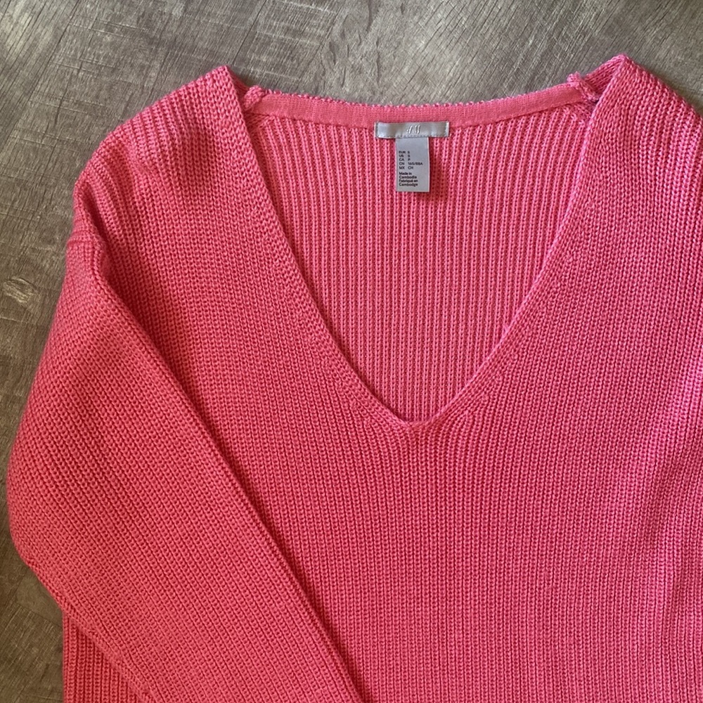 H&M Sweater - Picture 2 of 6